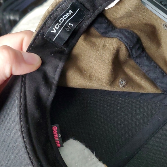 Volcom Cap - Picture 4 of 4
